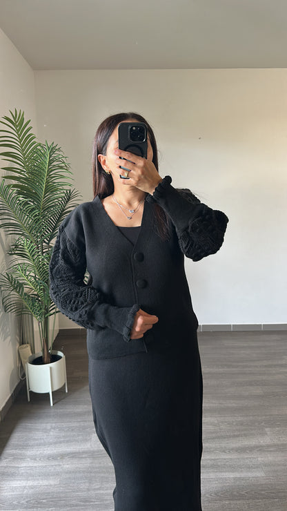 Ensemble cardigan et jupe noir