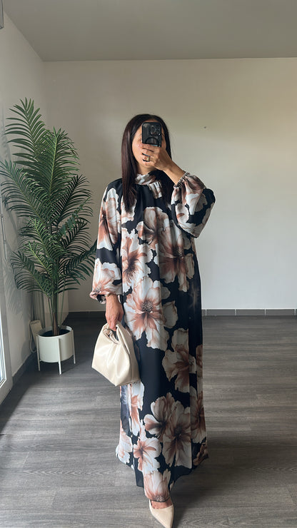 Robe longue fleurie noire doublée