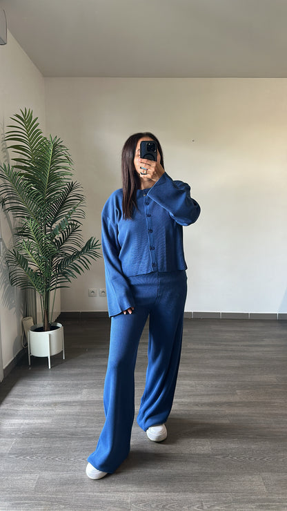 Ensemble en maille bleu roi – cardigan & Pantalon