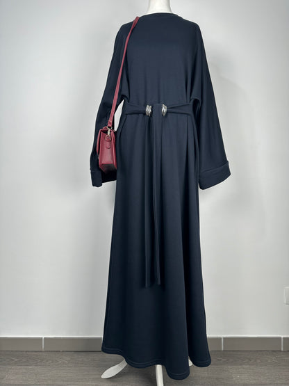 Robe longue ceinturée bleu marine