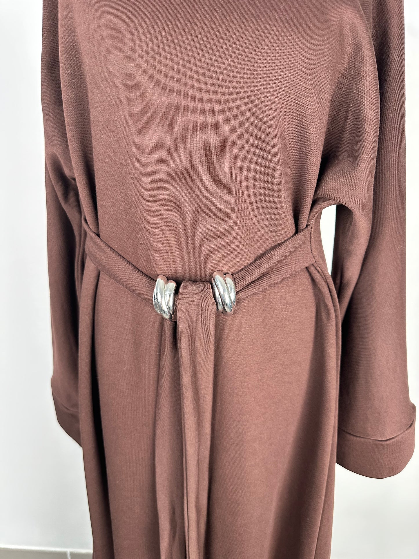Robe longue ceinturée chocolat