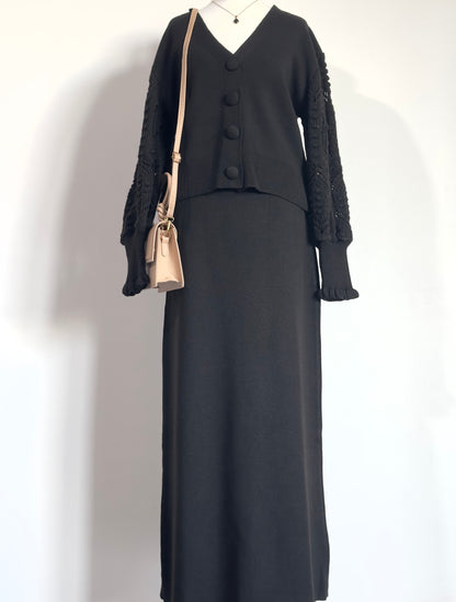 Ensemble cardigan et jupe noir