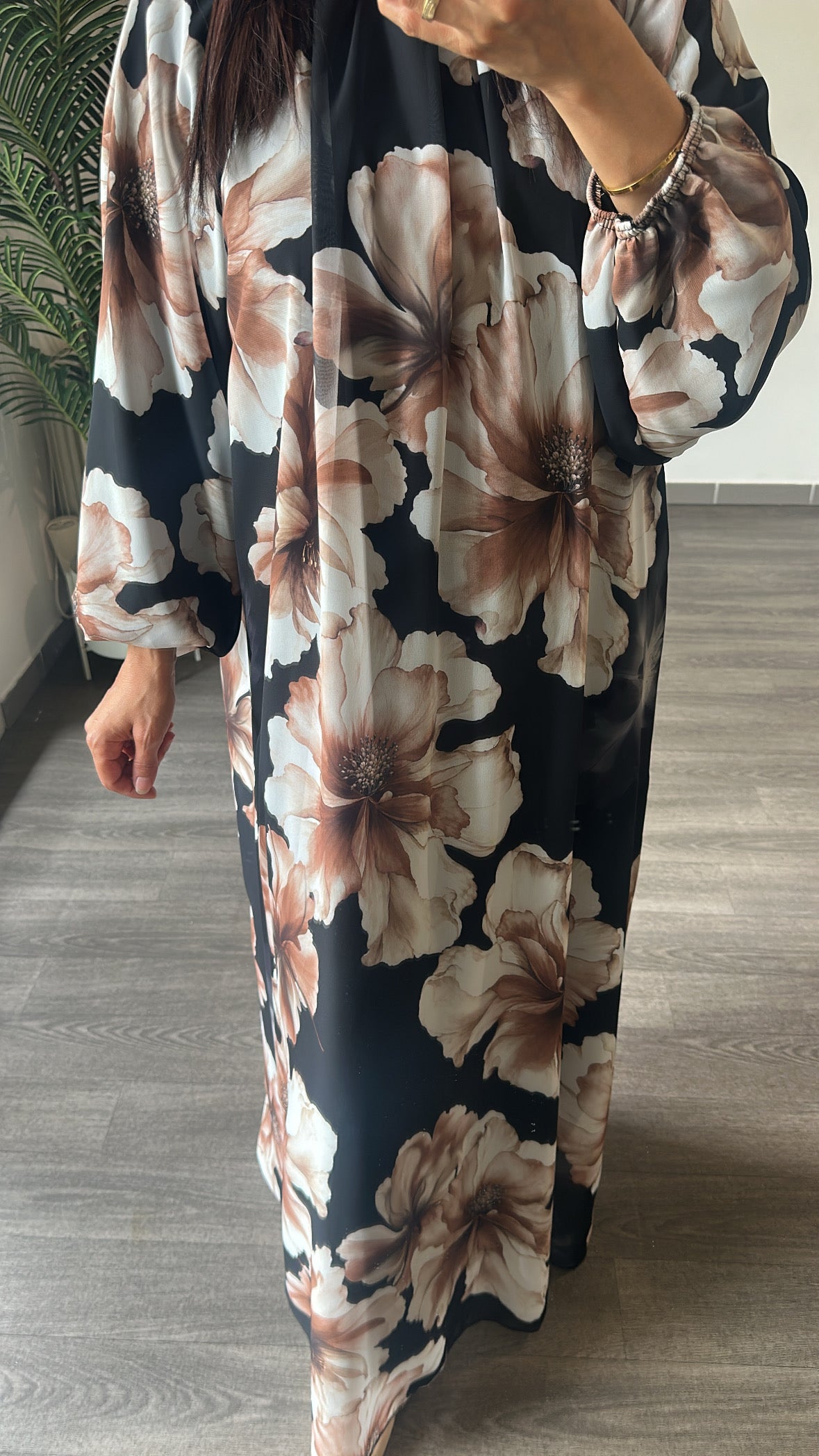 Robe longue fleurie noire doublée