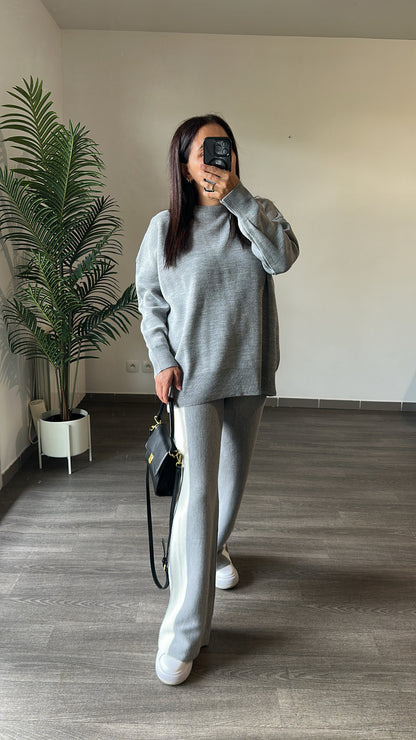 Ensemble pull & pantalon gris clair