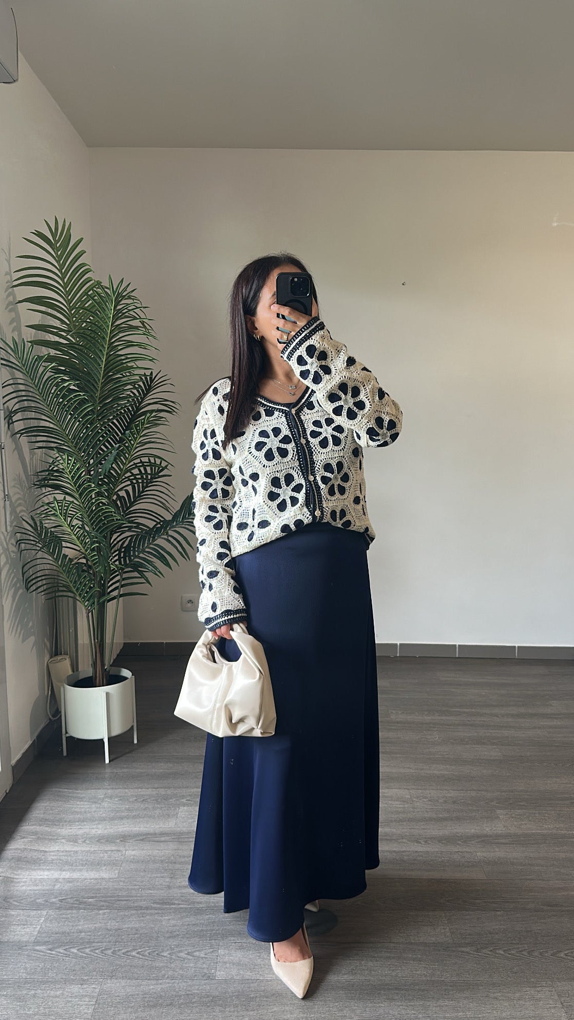 Gilet en Crochet Fleurs Bleu Marine