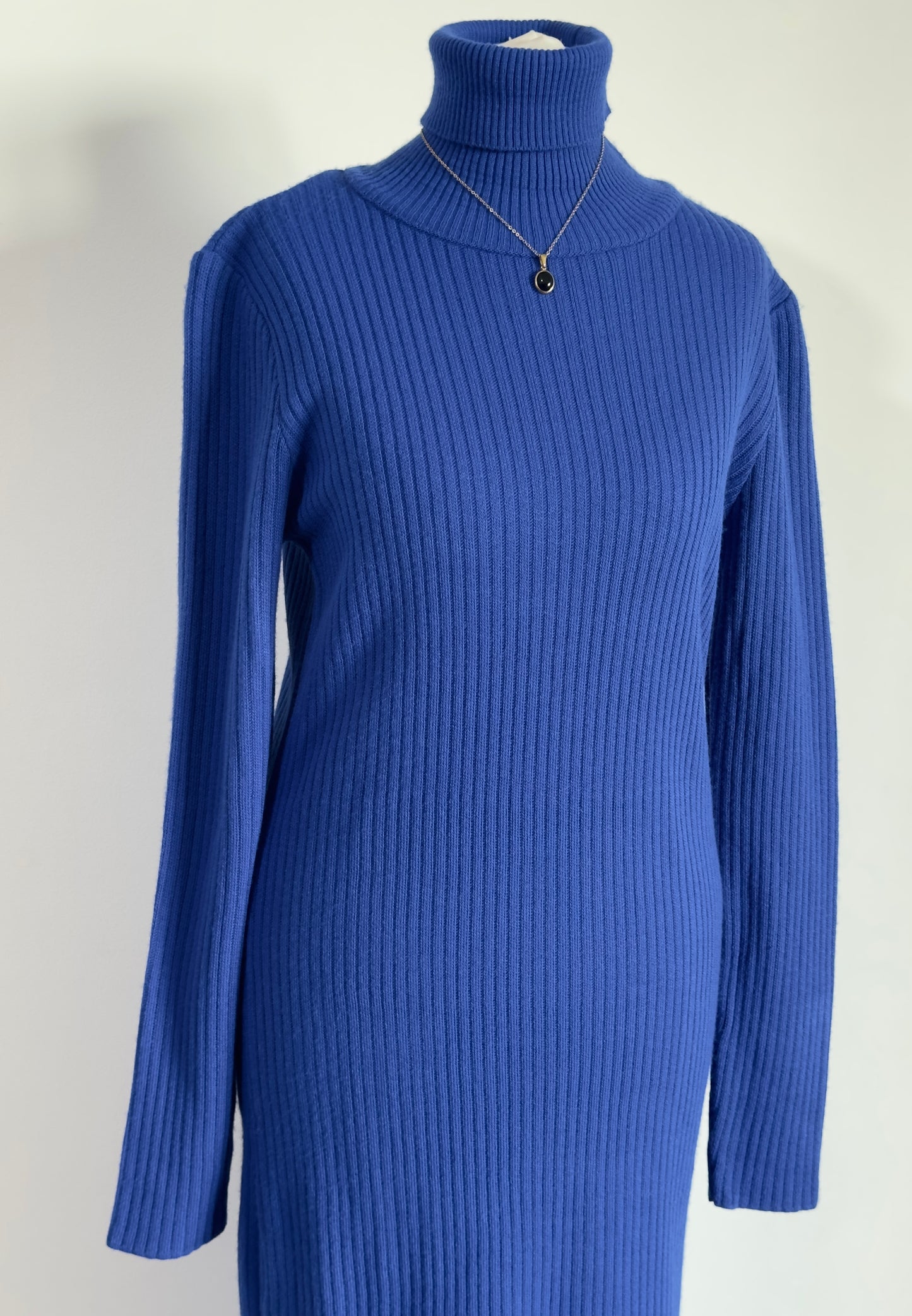 Robe longue maille col roulé bleu