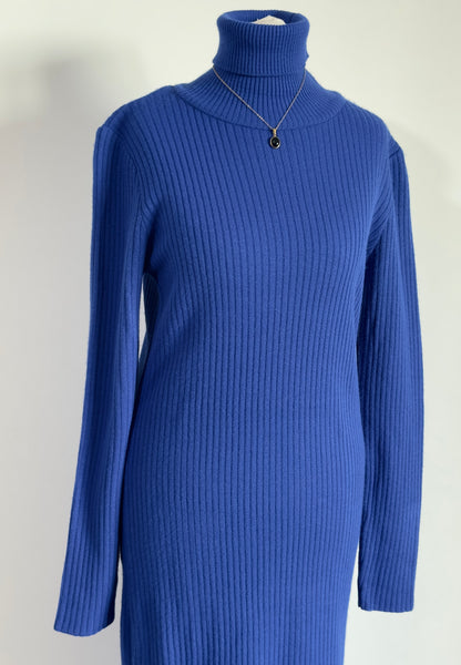Robe longue maille col roulé bleu