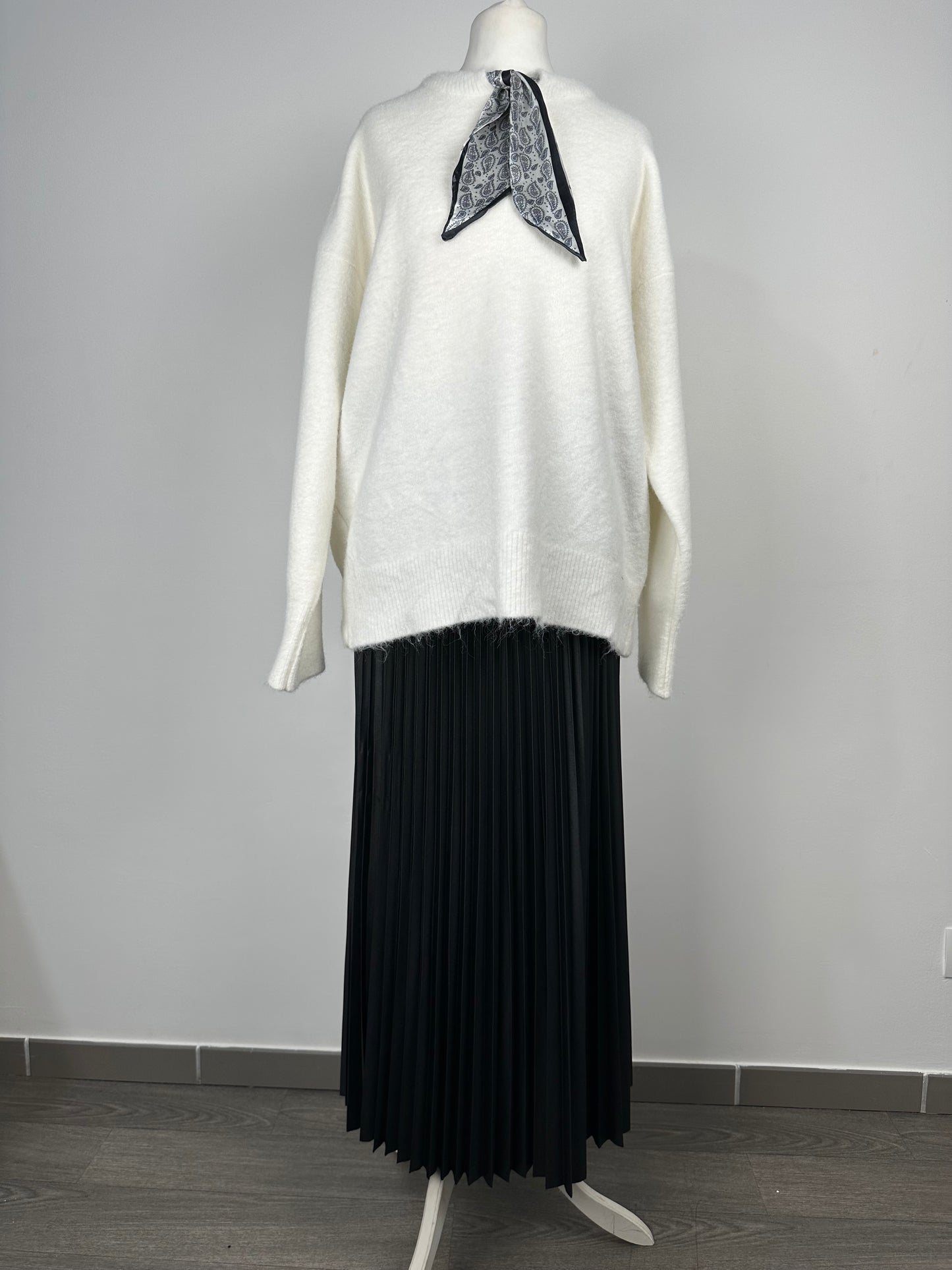 Pull foulard intégré