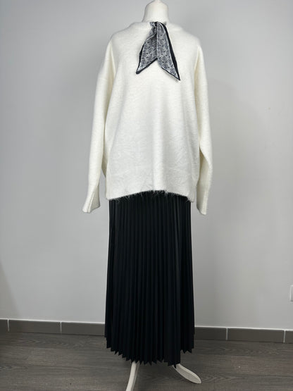 Pull foulard intégré