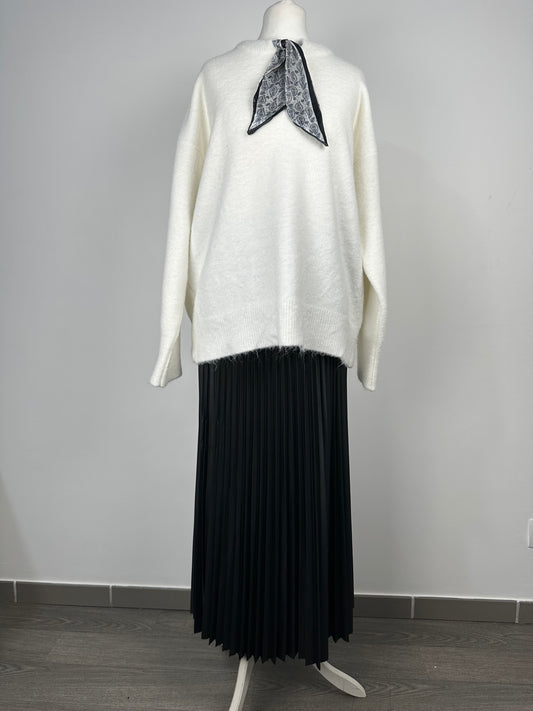 Pull foulard intégré