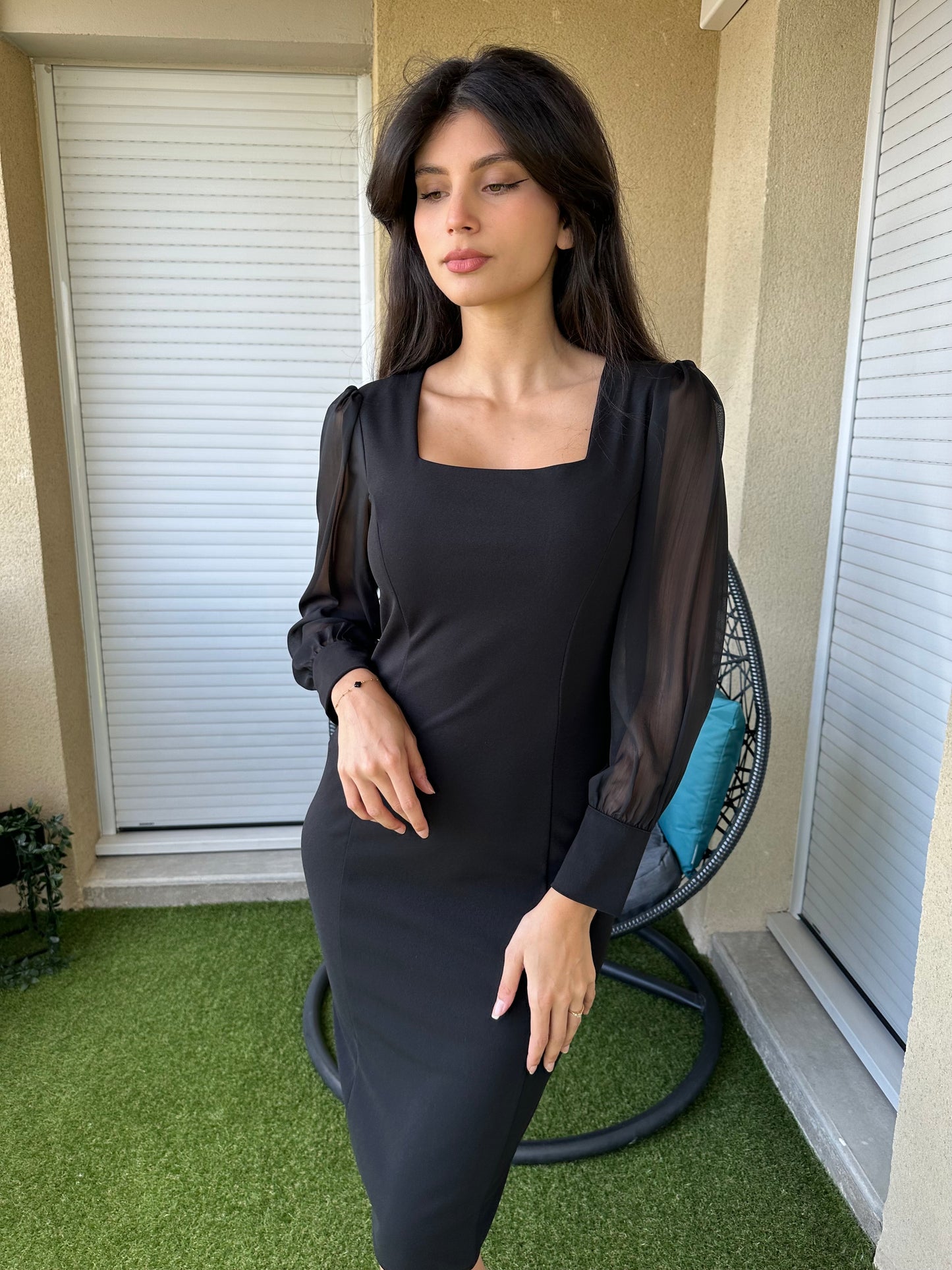 Robe avec manches en tulles