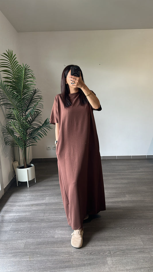 Robe Marron Coupe T-Shirt à Poches