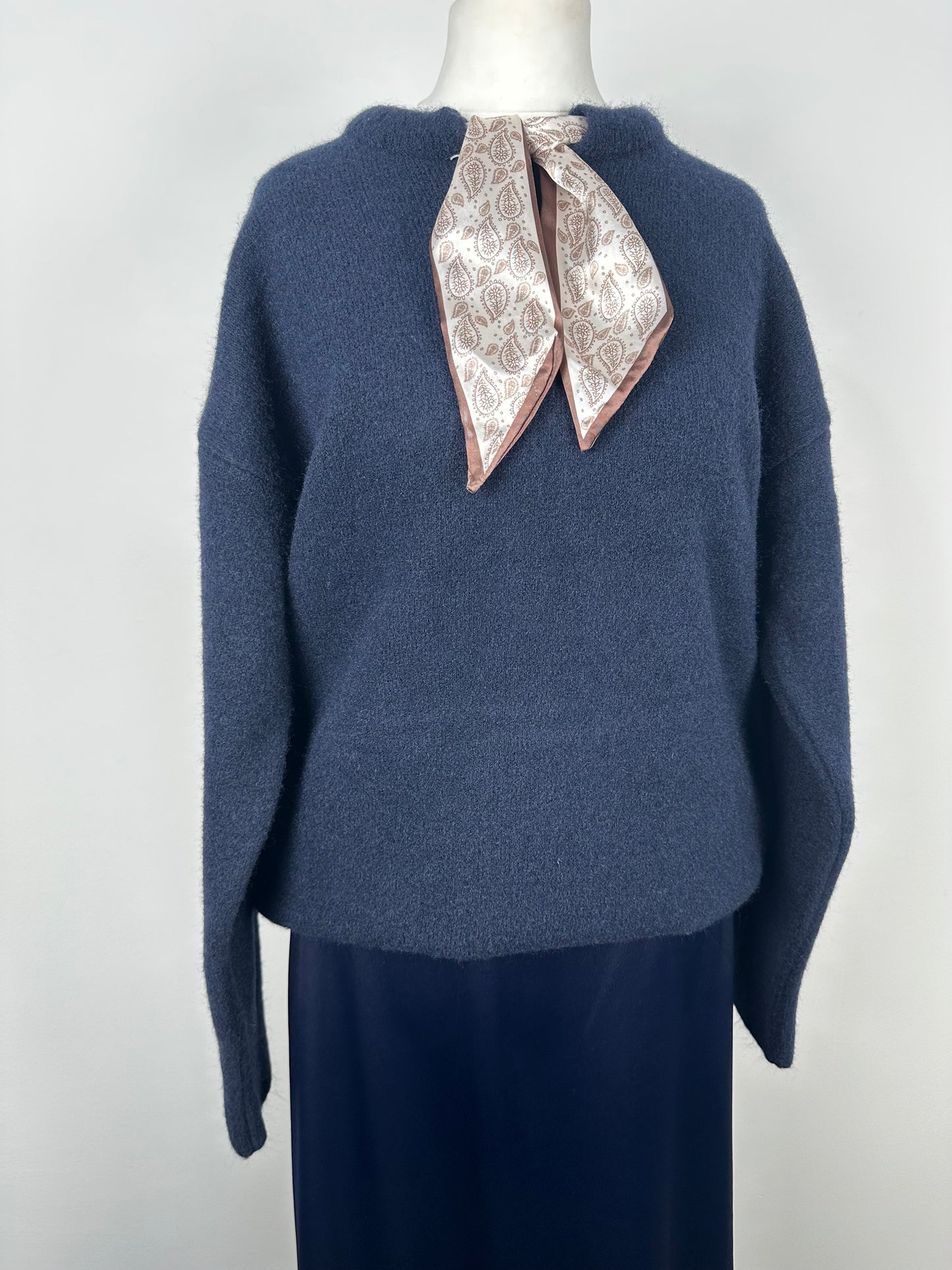 Pull foulard intégré