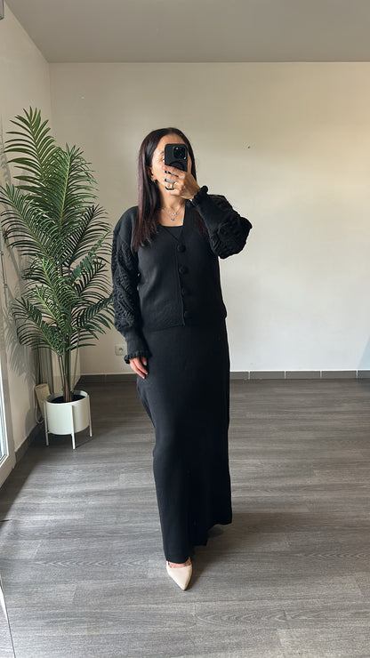 Ensemble cardigan et jupe noir