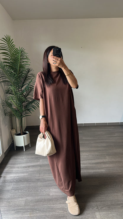Robe Marron Coupe T-Shirt à Poches
