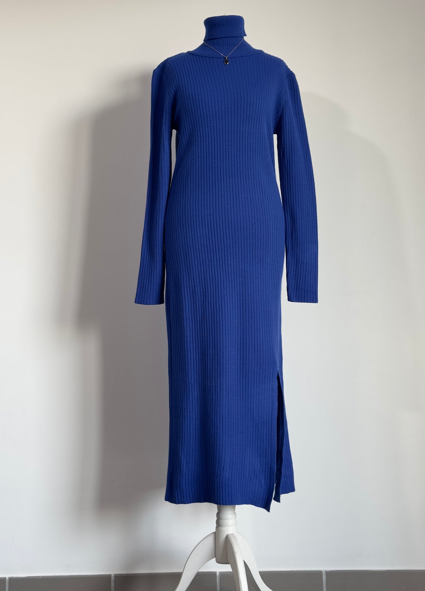 Robe longue maille col roulé bleu