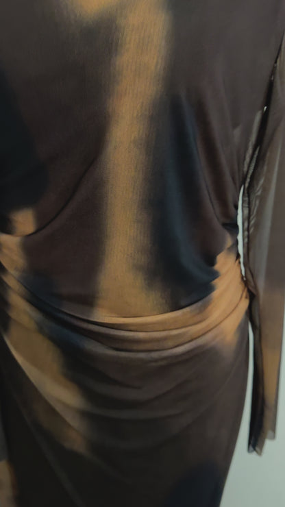 Robe en tulle à manches basse