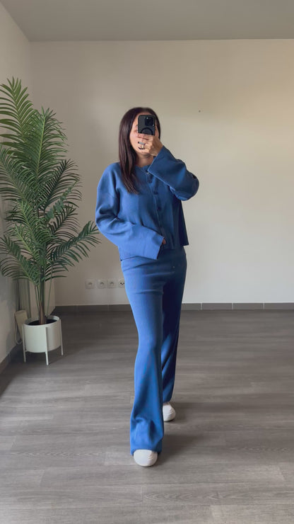 Ensemble en maille bleu roi – cardigan & Pantalon